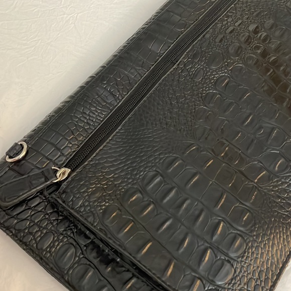 Black faux leather oversized envelope clutch - Picture 6 of 9